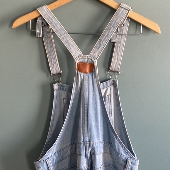Denim light wash distressed overalls. Rustic country Arsty workwear size S. - Picture 7 of 10